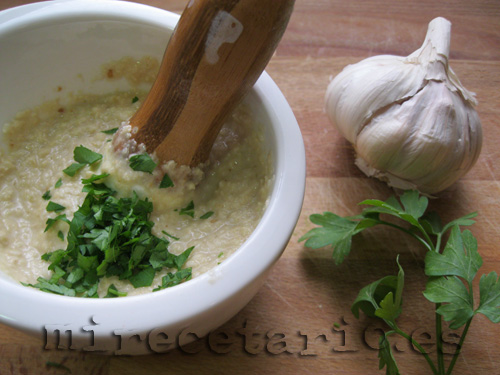 Los ingredientes de la salsa de tahini