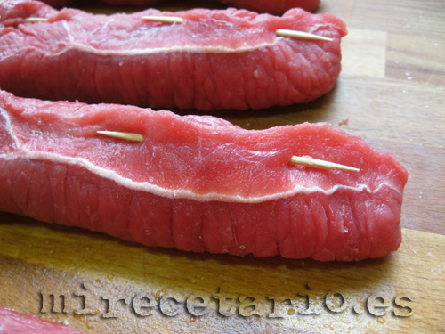 Sujetar con un palillico