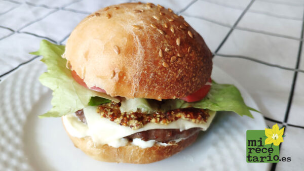 Pan de hamburguesa casero